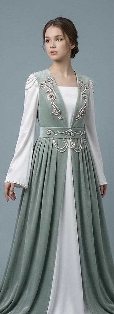 кросовки белые: Национальный костюм, Женский, 42 (S) — 3