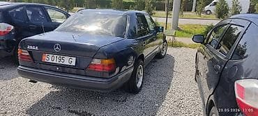 90: Mercedes-Benz W124: 1988 г., 2.6 л, Механика, Бензин, Седан — 4