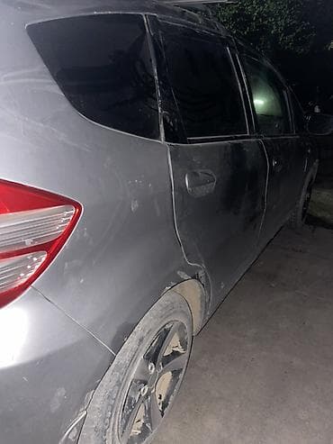 Honda Fit: 2009 г., Хэтчбэк — 4