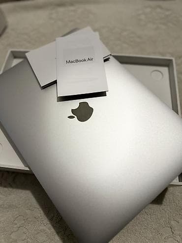 сумка для макбук: Apple MacBook Air (серебристый цвет) в комплекте с фирменной коробкой — 4
