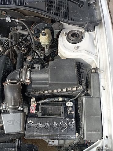 ниссан кашкай 2008: Toyota Avensis: 2001 г., 1.8 л, Механика, Бензин, Лифтбек — 8