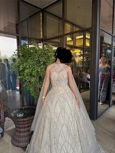 Платье принцесса (айвори/молочный), с богатой вышивкой и длинным — 1