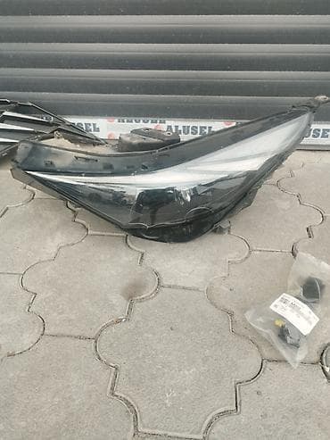 Автозапчасти: Решетка радиатора Hyundai 2022 г., Б/у — 3