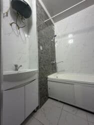 сдаю 1 комнатную квартиру в микрорайоне: 1 комната, 37 м², Элитка, 2 этаж, Евроремонт — 9