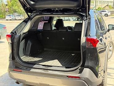 sprinter 4x4: Toyota RAV4: 2019 г., 2.5 л, Автомат, Гибрид, Кроссовер — 10