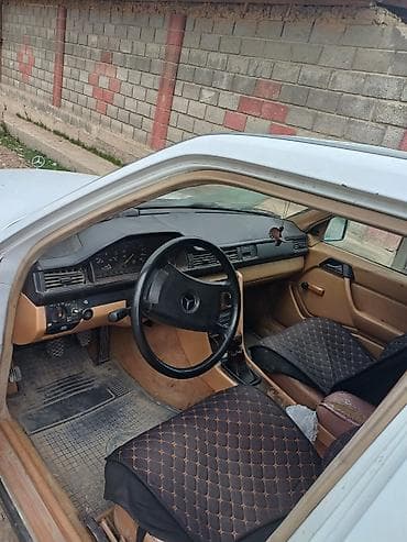 аудио касета: Mercedes-Benz W124: 1988 г., 2.3 л, Бензин, Седан — 5