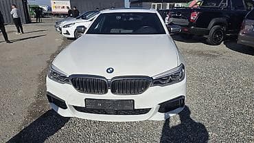 бмв 545: BMW 550: 2018 г., Автомат — 4