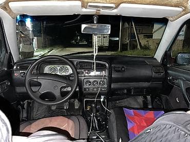 Volkswagen Vento: 1992 г., 1.8 л, Механика, Бензин, Седан — 4