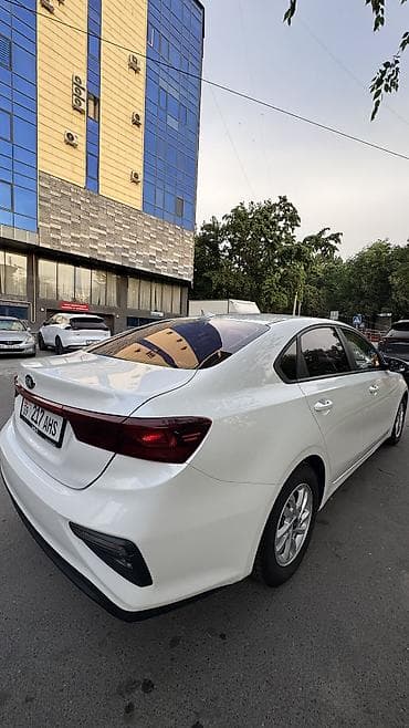 kia ceet: Kia Cerato: 2018 г., Автомат, Бензин, Седан — 8