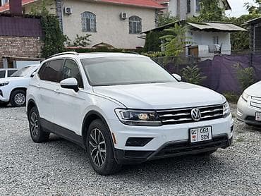 Транспорт: Volkswagen Tiguan: 2019 г., 2 л, Автомат, Бензин, Кроссовер — 3