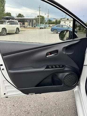 ауди а6 с4 1: Toyota Prius: 2018 г., 1.8 л, Вариатор, Гибрид, Лифтбек — 9