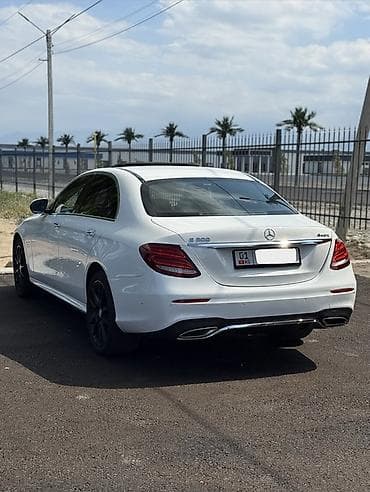Транспорт: Mercedes-Benz E-Class: 2017 г., 2 л, Автомат, Бензин, Седан — 4