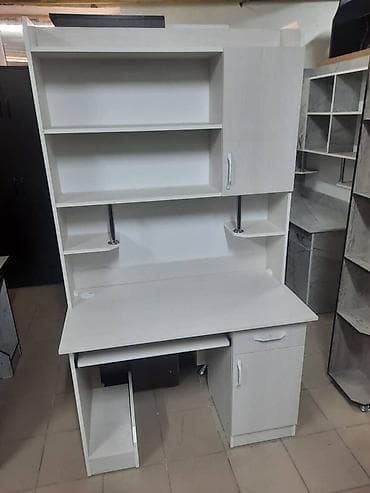 Компьютерный стол, С полками — 2