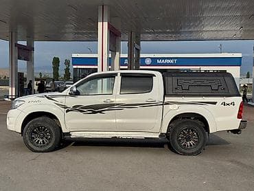 форанер 2010: Toyota Hilux: 2010 г., 2.7 л, Механика, Бензин, Пикап — 5