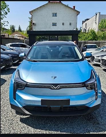 mini ev: Электромобиль Skyworth EV6 (Skywell ET5/U5) кроссовер в голубом цве — 2