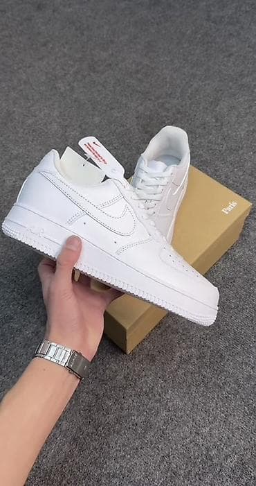 Мужские кроссовки, 40, 41, 41.5, Nike, Новый, цвет - Белый, Бесплатная доставка