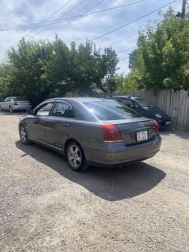 Toyota Avensis: 2004 г., 2 л, Автомат, Бензин, Седан — 3