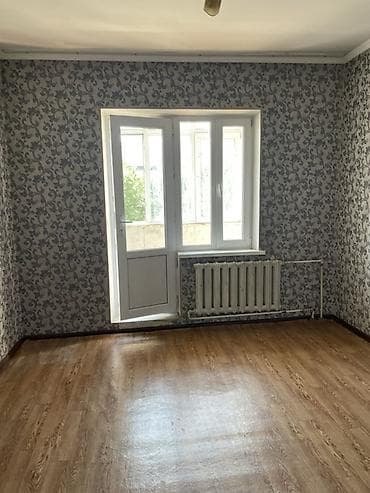 сдаю на сезон: Сдаётся 1 комната в 3-комнатной квартире 🏠 📍 Район Ошского базара 💰 15 — 1