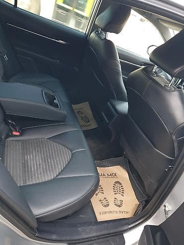 Транспорт: Toyota Camry: 2020 г., 2.5 л, Автомат, Гибрид, Седан — 7