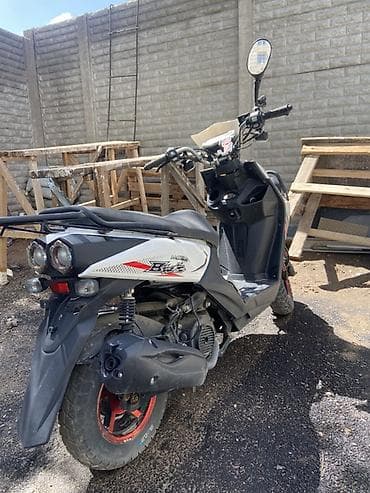 Скутер/мопед класса 50–150 см³ с внедорожным стилем - Кузов — 2