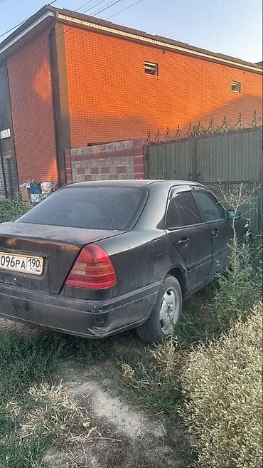 Продажа авто: Mercedes-Benz C-Class: 1995 г., 2 л, Автомат, Бензин, Седан — 3