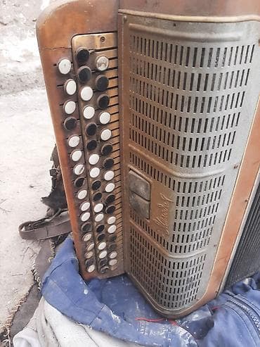 Аңчылык жана балык уулоо: Баян (кнопочный аккордеон), старого образца. Характеристики по фото — 2