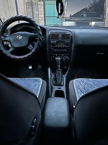 Toyota Avensis: 2002 г., 1.8 л, Механика, Бензин, Универсал — 8