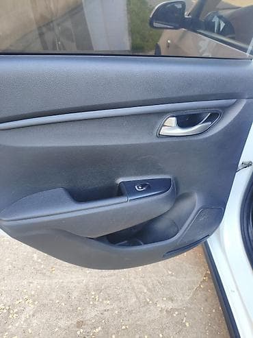 mini cuper: Kia Rio X-Line: 2019 г., 1.4 л, Автомат, Бензин, Кроссовер — 7