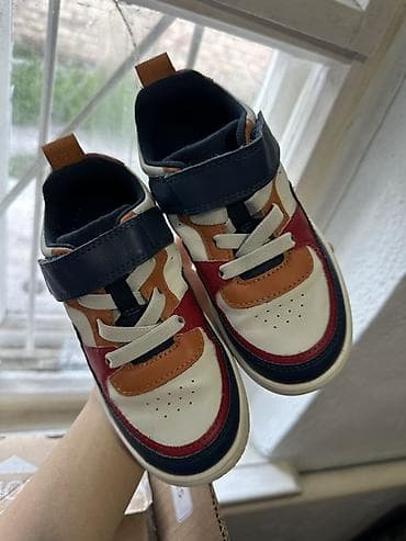 nike vintage: Детские кроссовки H&M - Размер: ориентировочно детский (уточняйте — 5