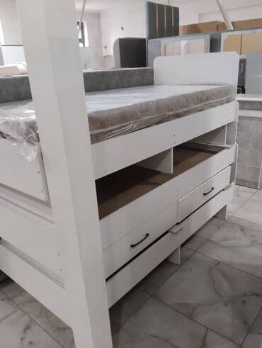 напольные плинтусы: КРОВАТЬ односпальная с мягкой обивкой в современном стиле. Изголовье — 12