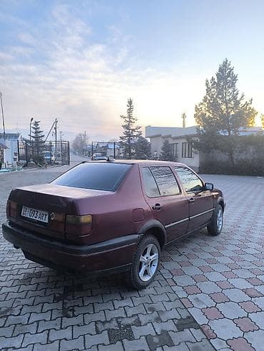 крыло на субару форестер: Volkswagen Vento: 1993 г., 1.8 л, Механика, Седан — 7