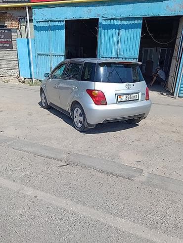 Унаа: Toyota Ist: 2003 г. — 6