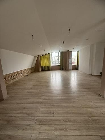 Аренда офисов, 80 м², С отдельным сан узлом at lalafo.kg Аренда офисов, 80 м², С отдельным сан узлом