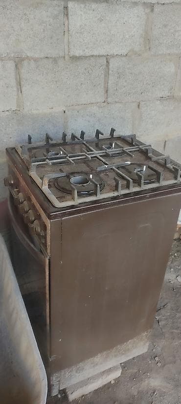 печка газ: Газовая плита с духовкой, напольная, коричневый цвет корпуса. - 4 — 1