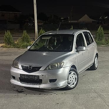 Mazda Demio: 2004 г., 1.3 л, Автомат, Газ, Хэтчбэк