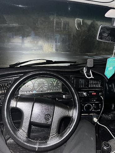 вариант бар: Volkswagen Passat Variant: 1992 г., 1.8 л, Механика, Бензин, Универсал — 10