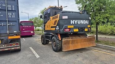 byd plus: Экскаватор, Hyundai, Колесный — 3