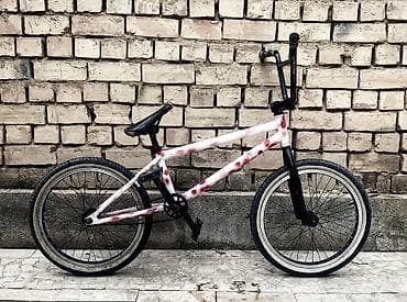 BMX велосипед для трюков - Классическая компоновка BMX: стальная рама