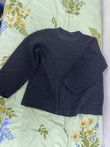 Теплый вязаный свитер унисекс, темно‑серый - Крой: свободный, прямой