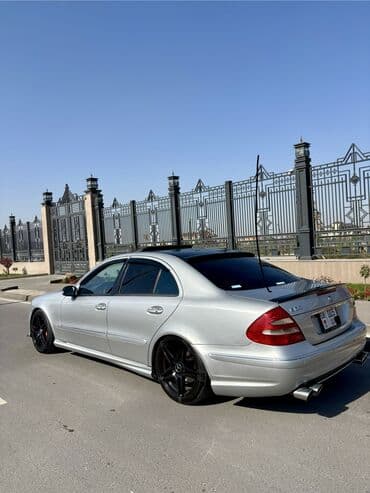 обмен авто с доплатой: Mercedes-Benz E-Class: 2002 г., 5 л, Автомат, Бензиновая, Седан — 4