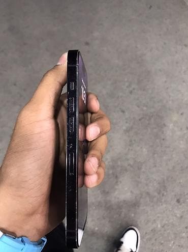 айфон 27: IPhone 14 Pro, Deep Purple — 3