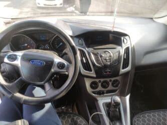 шкода практик: Ford Focus: 2013 г., 1.8 л, Механика, Бензин, Универсал — 12