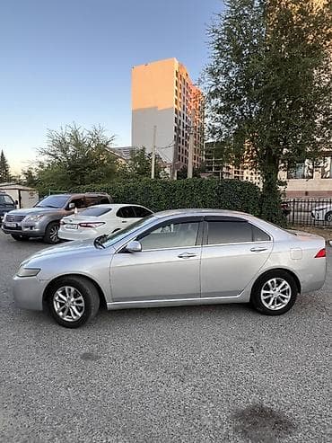 Унаа: Honda Accord: 2003 г., 2 л, Автомат, Бензин, Седан — 2