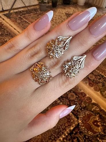 apple watch s1: Производитель Россия 
Проба 585
Комплект 
Грамм 18
По ценам в личку — 1