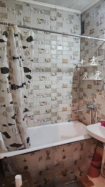 продается кошара: 1 комната, 40 м², 105 серия, 1 этаж, Косметический ремонт — 5