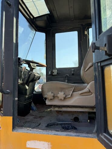 tesla kg: Погрузчик, LiuGong, 2018 г., Колесный, Ковшовый — 4