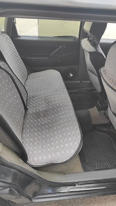Volkswagen: Volkswagen Passat Variant: 1989 г., 1.8 л, Механика, Бензин, Универсал — 4