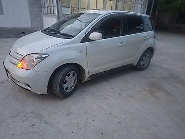 обмен на жазз: Toyota Ist: 2004 г., Автомат, Хэтчбэк — 6