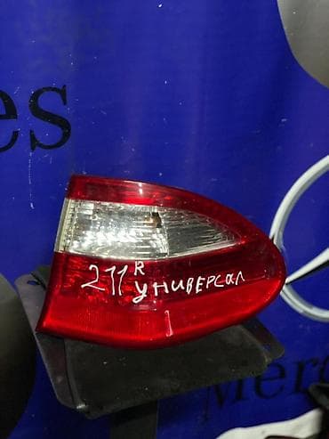 Автозапчасти: Задний правый стоп-сигнал Mercedes-Benz 2005 г., Б/у, Оригинал, Япония — 1