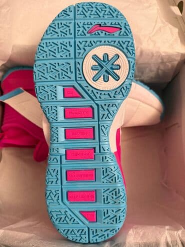 искры для обуви: Кроссовки Li-Ning (баскетбольные новые) 2 пары, цена 4000 за пару - — 5